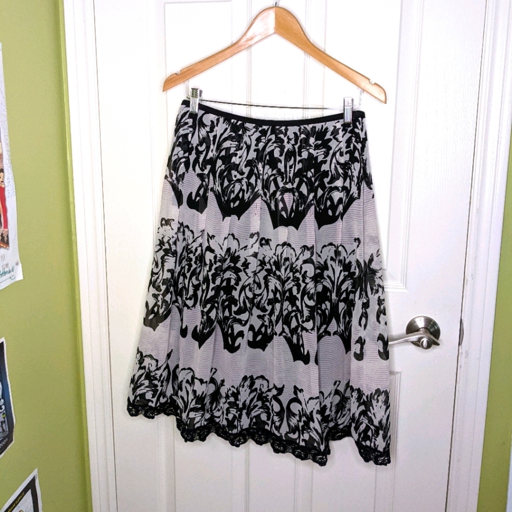 Nie + Zoe Scalloped Knee Length Skirt